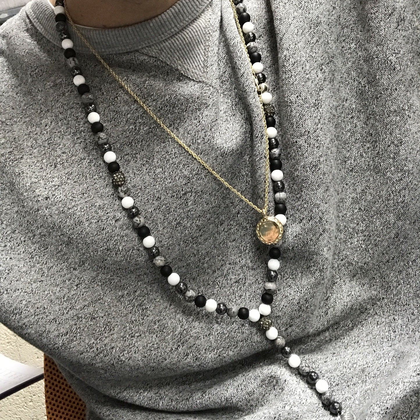 Buda / piedra negra - collar de piedras preciosas