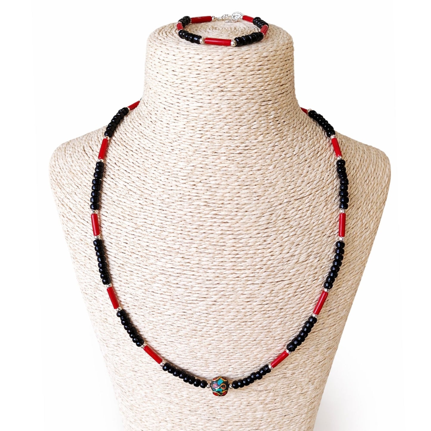 Collar con colgante Om nepalí de ónix y coralita - (50 cm) y pulsera - (17 cm) juego
