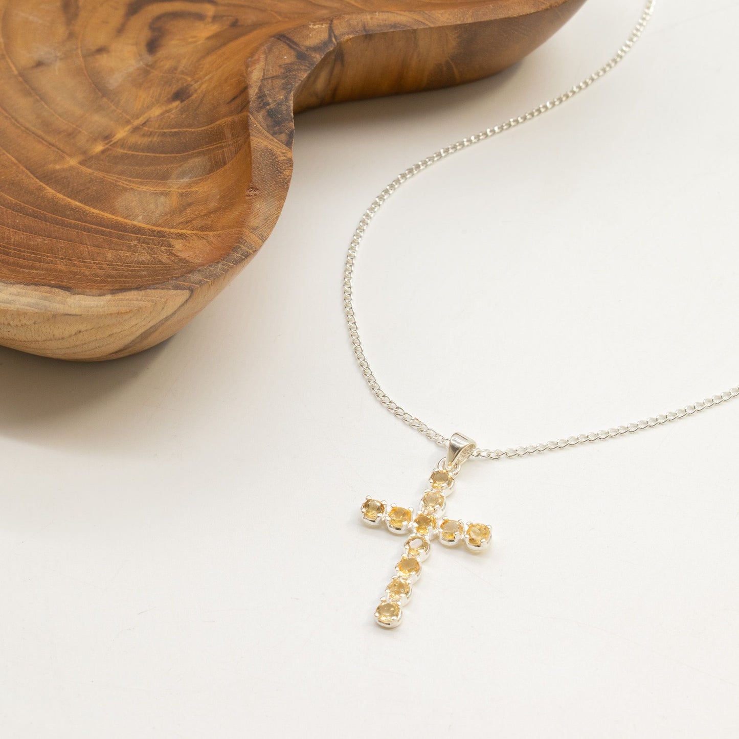 Colgante devocional indio - plateado (cadena de 45 cm) - crucifijo de citrino