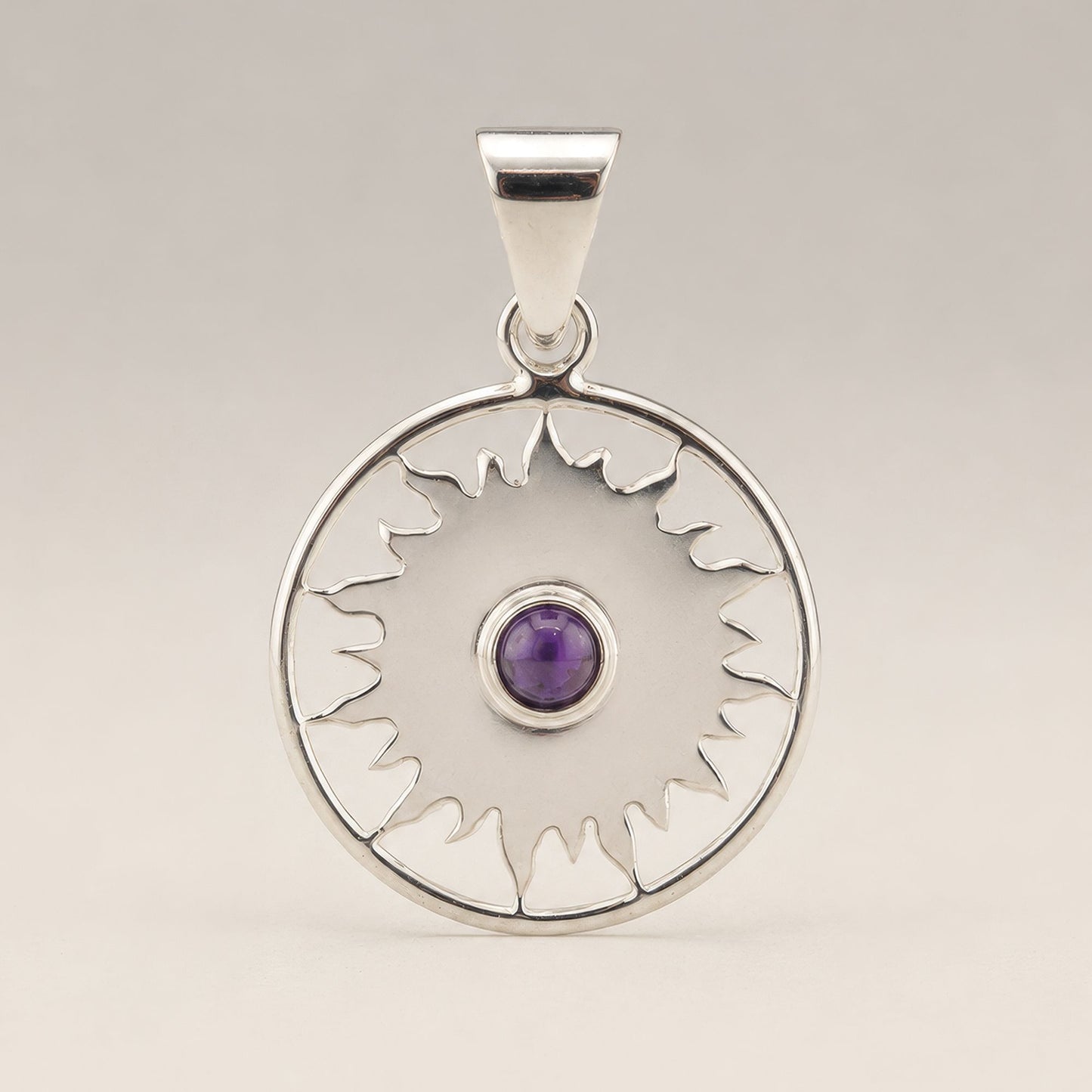 Colgante devocional de la India - plateado (cordón de 45 cm) - Amatista de adoración al sol