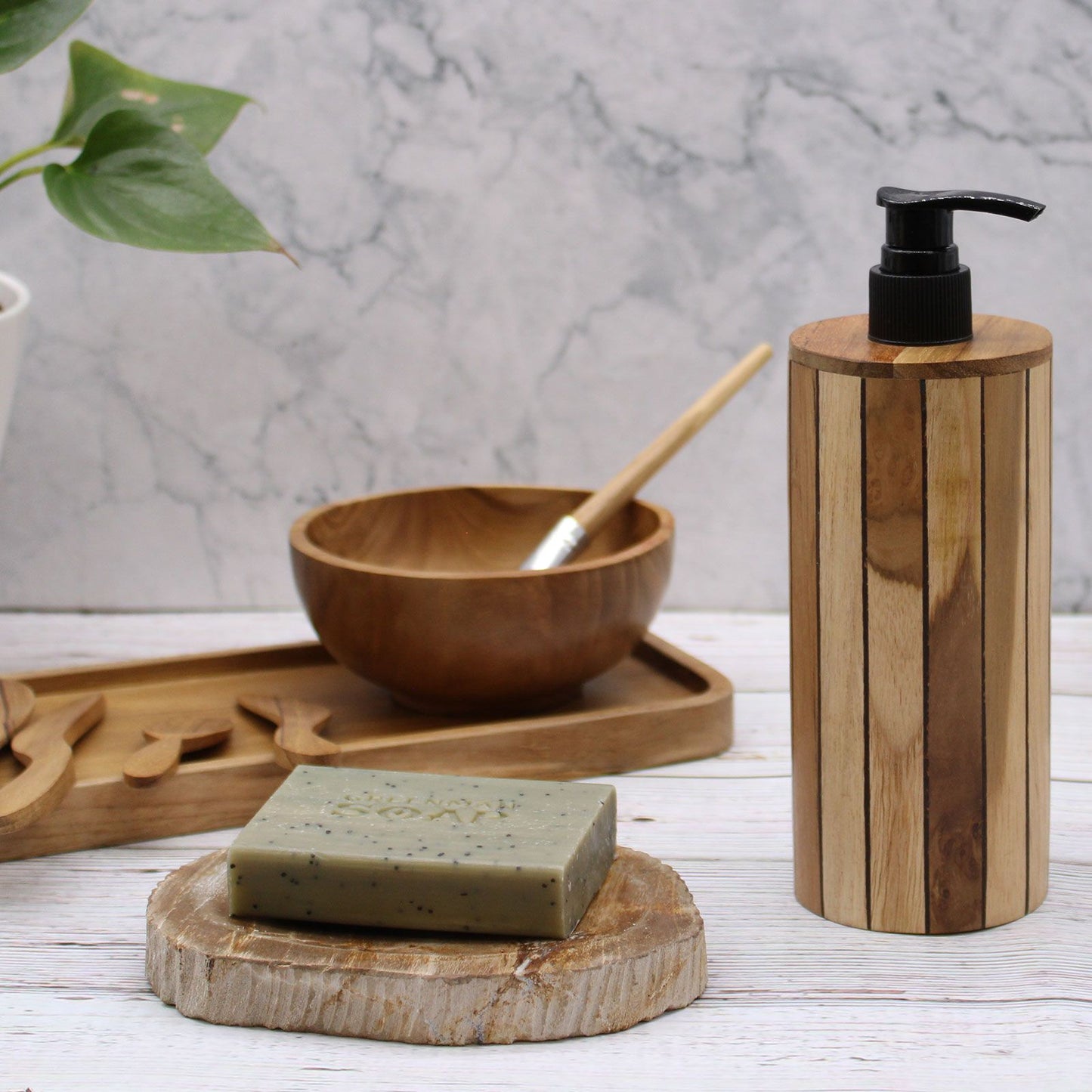 Dispensador de jabón de madera de teca natural - Redondo