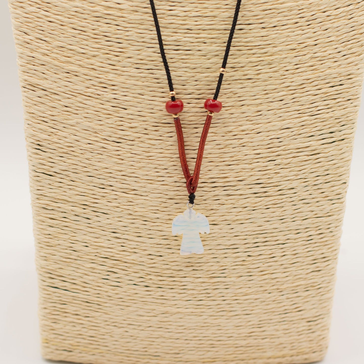 Collar de cuerda con colgante de piedra preciosa - Ángel de Opalita