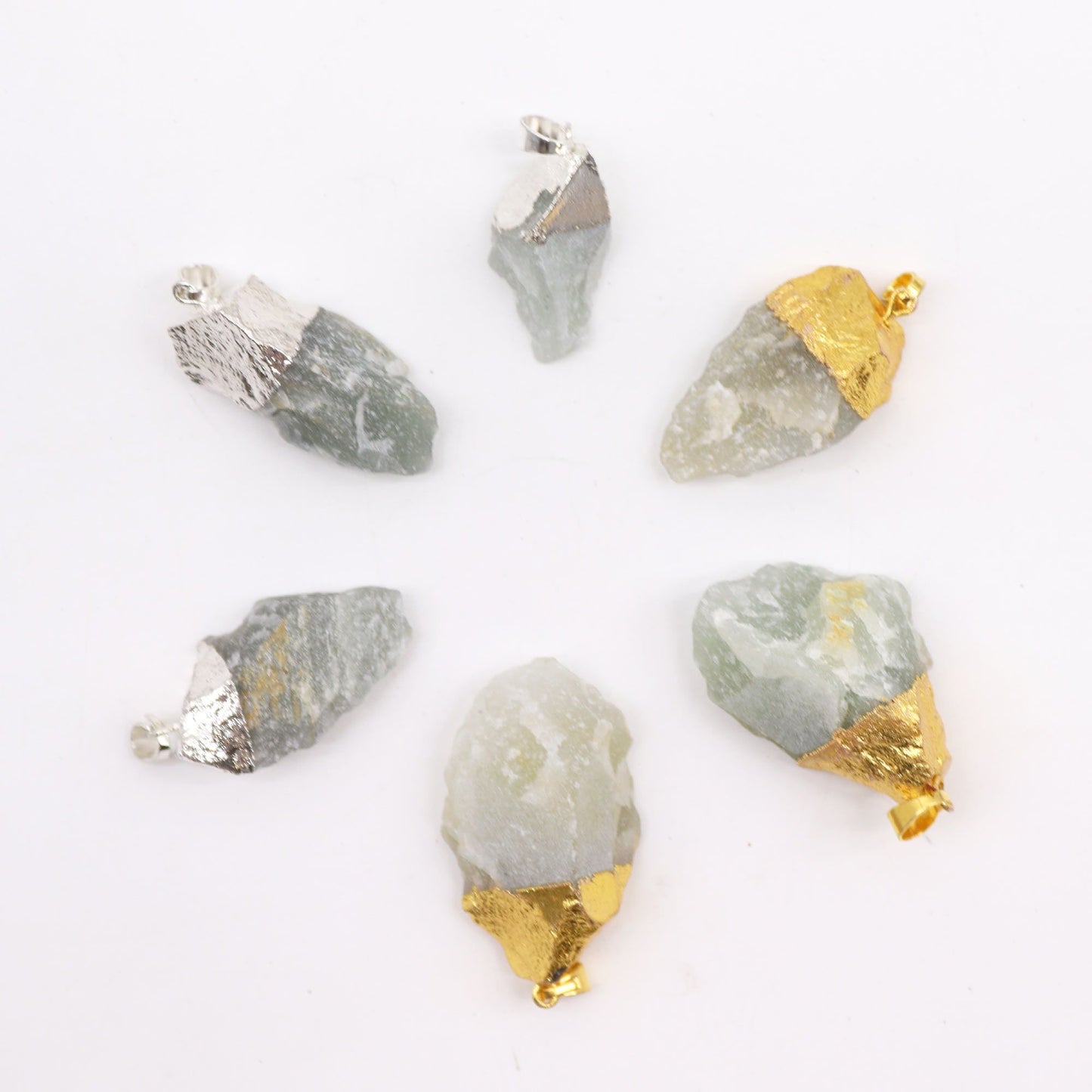 Colgantes de jade indio bañados en oro y plata (6 unidades surtidas)