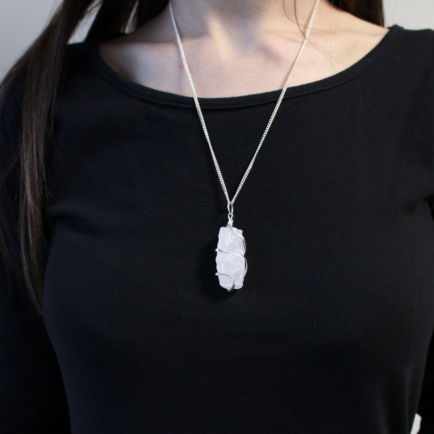 Collar de gemas envueltas en espiral - Opalita en bruto
