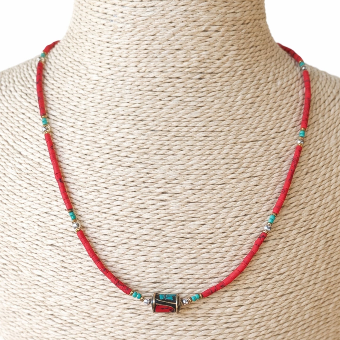 Collar nepalí de gemas extrafinas - Coral Tribal Bead